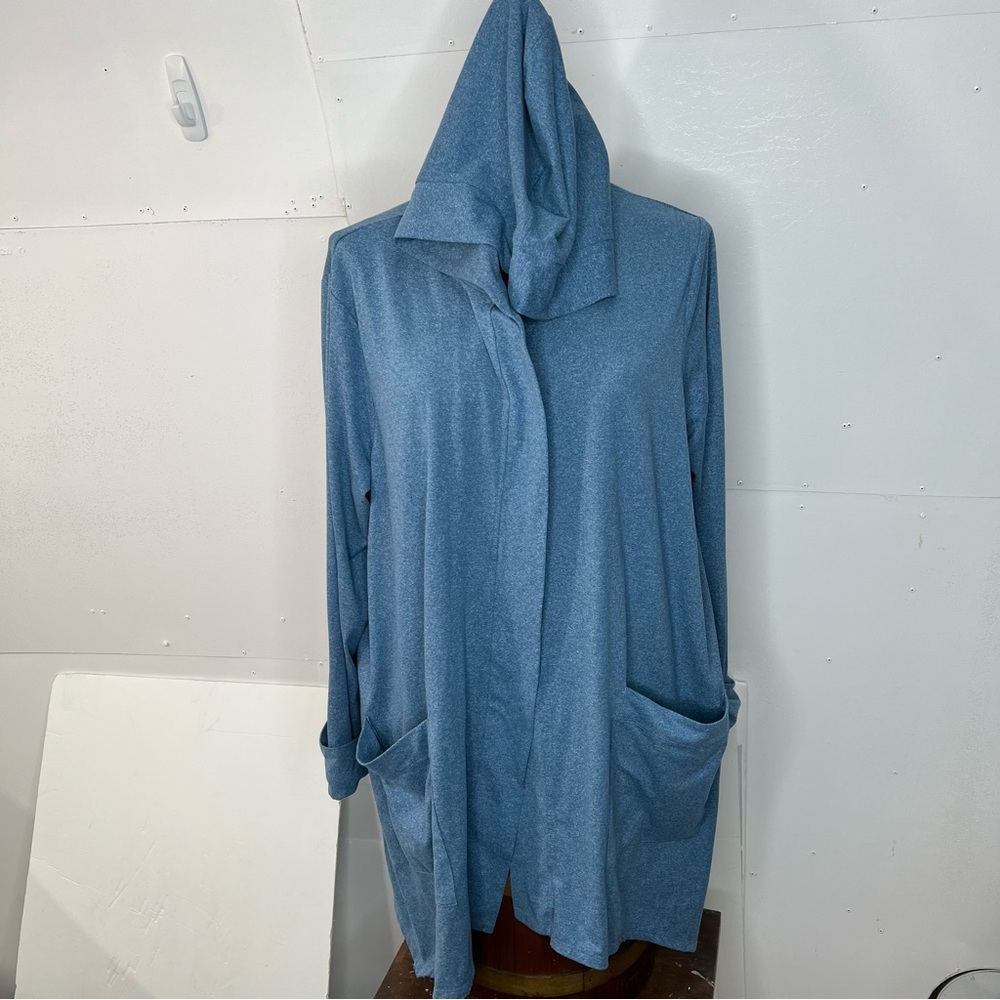 ▫️Cuddl Duds Blue Hooded Tunic